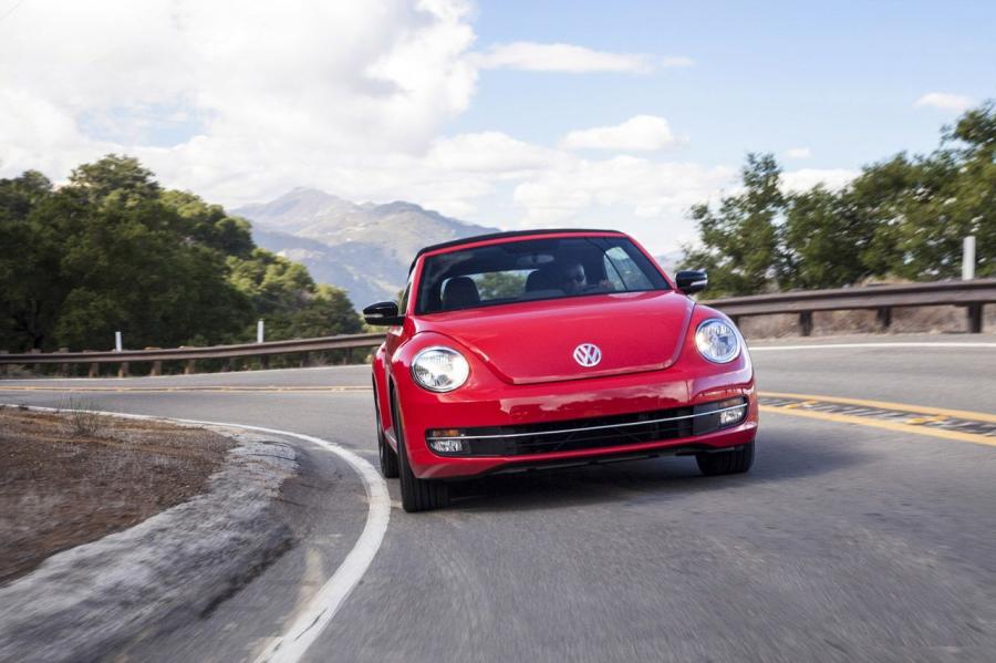  Volkswagen Beetle Cabriolet 2012 года  (фото 95 из 107)